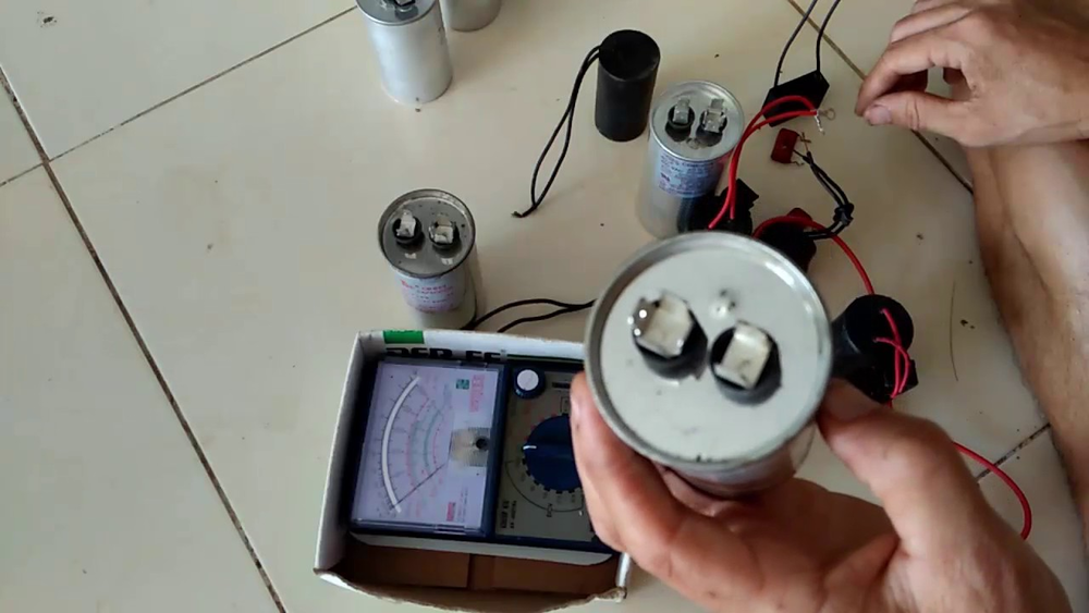 Quy trình thay tụ điện đơn gồm 4 bước